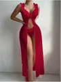 Dettaglio lingerie rossa trasparente con petali di fiori 3D e rifiniture in pizzo - Borgogna