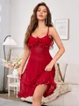 Détail de la nuisette rouge en mesh montrant la broderie florale en dentelle et le voile - S / Nuisette (W780 Rouge) / Rouge