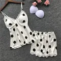Conjunto de lencería de satén con lunares, camisola de encaje y pantalones cortos suaves - S / Blanco