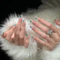 Pauwblauwe aurora diamant kunstnagels met luxe zilveren vlinderring sieraad - Fototherapie Lijm Stijl / 24 Stuks/Set / Blauw Veld Jade (BY1379)