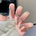 Nails zum Aufkleben, nudefarbene Basis mit silbernem Glitzer und 3D-Blattdekor - Warmer Sternenmond Stil (BY1081)