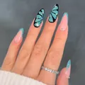 Uñas stiletto rosa y azul con patrones de mariposa y pedrería brillante - Estilo Pegamento de Fototerapia / BZ1333 Alas de Mariposa Azul Rosa