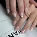 Uñas postizas cortas ovaladas rosa nude con puntas francesas blancas y ondas en 3D - Talla XS (10 Piezas) / Uñas Hechas a Mano / Degradado Blanco de Ondas