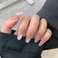 Unghie finte a mandorla sfumate rosa nude effetto cat-eye con finitura perlata - S / Stile Occhio di Gatto Sfumato Rosa Bianco Galassia Stellata