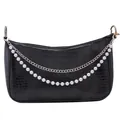 Schwarze Halbmond-Tasche in Kroko-Optik mit dekorativen Silber- und Perlenketten - Perle Doppellagige Kette