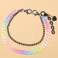 Dettaglio catena in resina arcobaleno a doppio strato con chiusure a moschettone e cuore - Catena per Pantaloni con Ciondolo a Cuore in Acrilico Nero / Nero