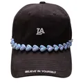 Gorra de béisbol negra con bordado LA y cadena decorativa de cuentas de corazón arcoíris - Azul