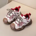 Sneakers traspiranti per bambini con suole in gomma antiscivolo spesse in rosso e bianco - Taglia 21 (13.5cm) / Rosso