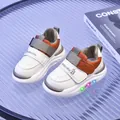 Scarpe luminose a LED per bambini bianche con inserti arancioni e chiusura a strappo - 21 (13.5) / Kaki