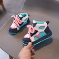 Sneakers alte per bambini bicolore con lacci rosa e suola in gomma antiscivolo - Taglia 21-25 / Rosa