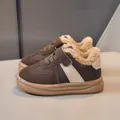Scarpe sportive invernali per bambini in pelle marrone con calda fodera in lana - Taglia 30 Lunghezza Interna 18cm / Marrone