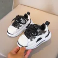 Sneakers classiche bianche e nere per bambini con punta a conchiglia e suola con plateau - EU 21 / Lunghezza Interna 13.5cm / Nero