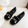 Dames winter loafers met bontkraag, strass strik en pareldetail in zwart suède - 34 / Zwart