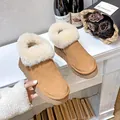 Women's camel suede snow boots with thick soles and plush sheepskin lining details - EU 35 / Chestnut