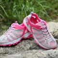 Ademende roze outdoor wandelsandaal met mesh bovenwerk en antislipzool voor dames - EU 35 / Lichtgrijs