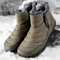 Olive green winter snow boots with quilted fabric and warm faux fur lining - EU 36 / Army Green