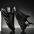 Chaussures de running noires respirantes pour hommes avec semelle à vagues creuses - EU 39 / Noir