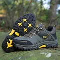 Scarpe da trekking uomo verde militare con suole in gomma antiscivolo e dettagli gialli - EU 39 / Verde Scuro