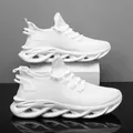 Chaussures de course légères en maille blanche pour hommes avec semelle à lame creuse - EU 39 / Blanc