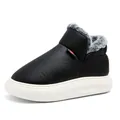 Pantuflas de invierno de cuero negro con suela gruesa blanca y forro de felpa cálida - EU 37 / Negro