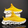 Sneaker mule da uomo in mesh giallo con tessuto traspirante e suola spessa in schiuma - 39 / Giallo