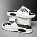 Sandalias deportivas blancas y negras con logo SUP rojo y suela con textura de masaje - 47-48 / Blanco