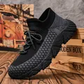 Modische schwarze High-Top Strick-Sneaker mit grauem Rautenmuster und dicker Profilsohle - EU 36 / Schwarz