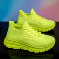 Leichte atmungsaktive Strick-Outdoor-Walking-Schuhe in Neongelb mit dicker Sohle - Fluoreszierendes Grün