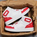 Sneakers alte alla moda in pelle rossa e bianca con suola spessa in gomma per uomo e ragazzi - 39 / Scarpe da Skate High-Top (D52) / Rosso bianco