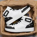 Sneakers alte classiche in bianco e nero in pelle con dettagliate traforature traspiranti - 39 / Scarpe da Skate High-Top (D52) / Bianco e nero