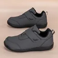 Dunkelgraue Freizeitsneaker mit praktischem Klettverschluss für Herren im Alltag - EU 39 / Grau