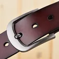 Cintura classica in vera pelle bordeaux da uomo con fibbia ad ardiglione spazzolata - Marrone / 105cm
