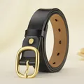 Classic black leather belt with a matte gold oval buckle and fine edge stitching - S / Black