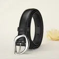 Cintura sottile in pelle nera da donna con fibbia argentata irregolare - 105cm / Nero