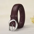 Cintura da donna in pelle bordeaux con fibbia organica argento e finitura liscia - 105cm / Rosso Angola