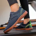 Chaussures de running minimalistes bleu marine avec maille et semelle fine en gomme - Bleu foncé