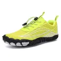 Neongele antislip waterschoen met ademend mesh en een handig snelvetersysteem - 35 / Fluorescerend Groen