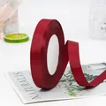 Cinta de falla rojo oscuro de 1cm con textura acanalada para regalos y lazos para el pelo - Rollo Único / Burdeos
