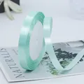 Rotolo di nastro di raso verde menta da 1 cm per confezioni regalo e decorazioni - Larghezza 1cm x Lunghezza 22m / Verde Chiaro (141#)