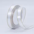 Cinta de raso blanca con bordes dorados para envolver regalos y manualidades - Blanco