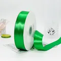 Rouleau de ruban de satin vert vif pour emballages cadeaux et décoration florale - Vert
