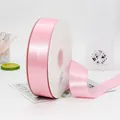 Rouleau de ruban de satin rose de 4 cm pour l'emballage de cadeaux et fleurs - Rose
