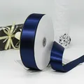 Ruban de satin bleu foncé en polyester pour boîtes cadeaux et emballages floraux - Bleu foncé