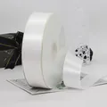 Ruban de satin blanc brillant 4cm en polyester pour l'emballage de cadeaux et fleurs - Blanc Cassé