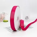 Rosarotes 2,5 cm Ripsband auf Rolle für hochwertige Geschenk- und Blumenverpackung - 2.5cm / Fuchsia