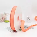 Rolle mit 2,5 cm korallenorangem Ripsband mit Rippstruktur für Geschenkverpackungen - 2.5cm / Hellorange