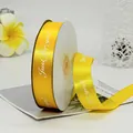 Geel satijnen lint met Just for you print voor cadeauverpakking en bloemdecoratie - Just For You / Goudgeel
