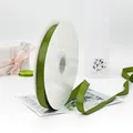 Rotolo di nastro grosgrain a coste verde oliva 1,5 cm per pacchi regalo - Verde militare