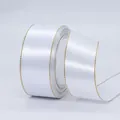 Ruban de satin blanc avec bordure dorée élégante pour emballage de boîte cadeau - Blanc