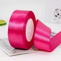 Nastro di raso di poliestere da 4 cm rosa acceso per confezioni regalo e fiori decorativi - Rosso rosa